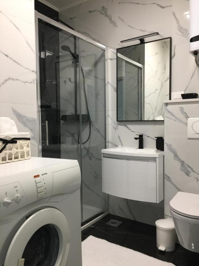 Studio Apartment Vanda 乌马格 外观 照片